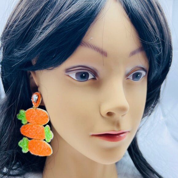 Easter Earrings, Easter Carrots, Seed Bead Easter Earrings, Hand Beaded Earrings - Picture 3 of 3
